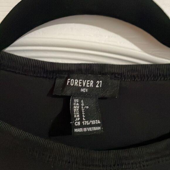 Men’s forever 21 t-shirt - Picture 5 of 5